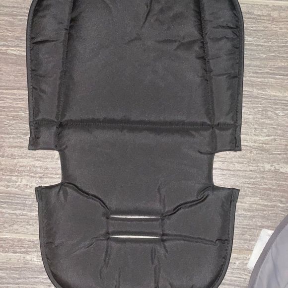 Baby Car Seat Bundle- 3 items - Picture 2 of 13